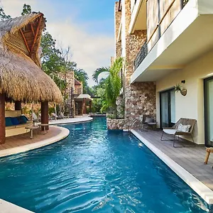 Apartment Copperfield - Pool & Gym & Beach Club Access, Tulum